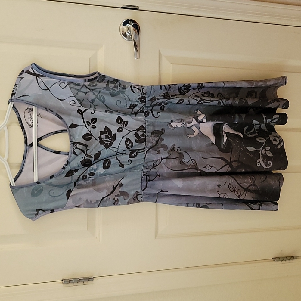 Disney Alice in Wonderland Falling Dress XL